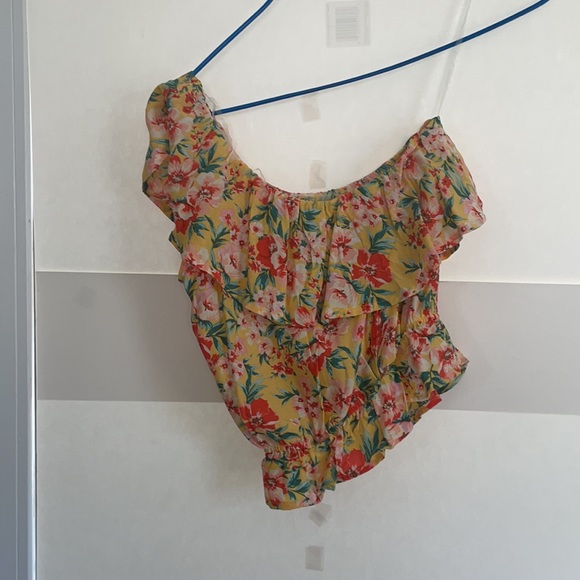 American Eagle Outfitters One Shoulder Floral Top Size XS - Picture 3 of 3